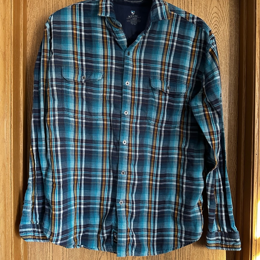 Teal Plaid Button-Up Shirt